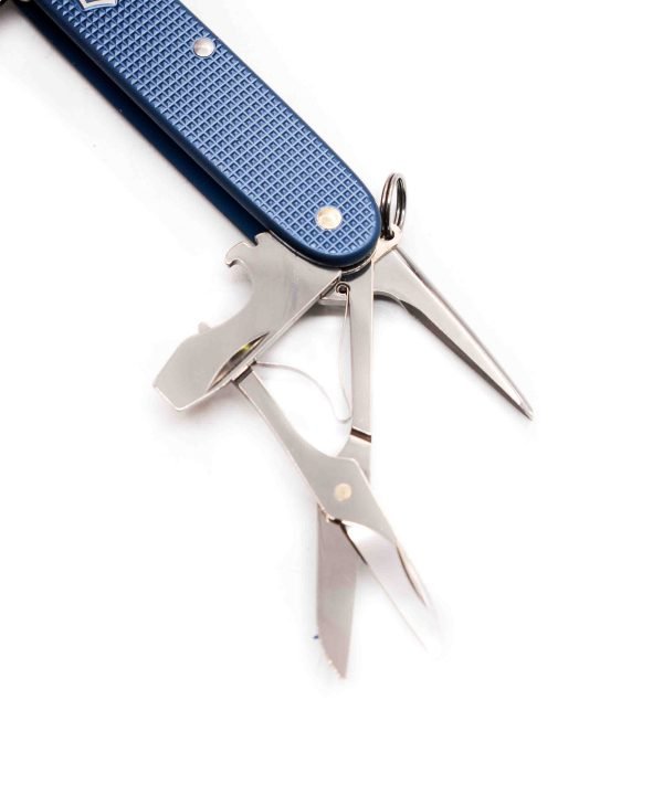 Victorinox Pioneer X Alox Blu 2026-coltellipersonalizzati.com