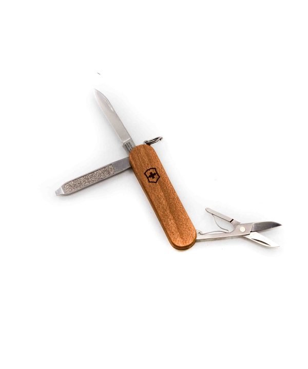 Victorinox Classic SD Legno-coltellipersonalizzati.com