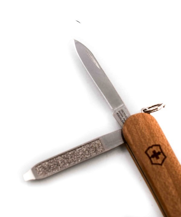 Victorinox Classic SD Legno-coltellipersonalizzati.com
